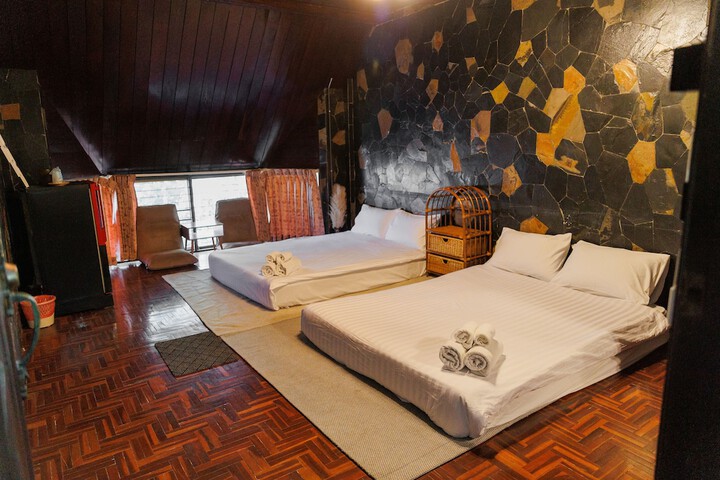 Room 5 of 29