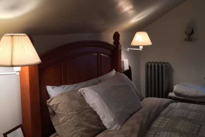 Room 5 of 79