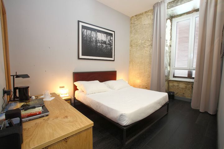 Room 28 of 51