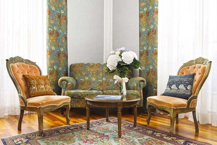 Room 9 of 49