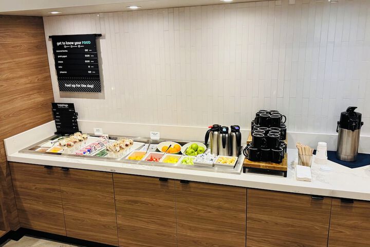 Breakfast/Coffee Service 33 of 66