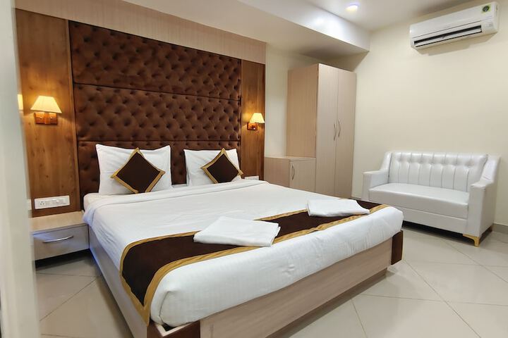 Room 20 of 32