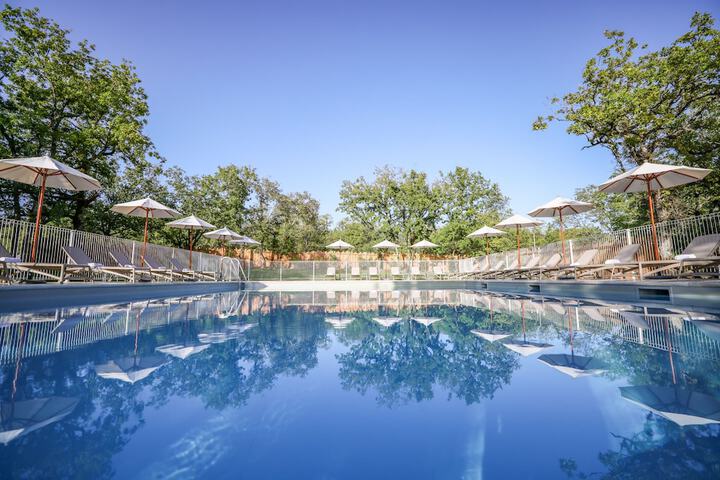 Pool 28 of 52