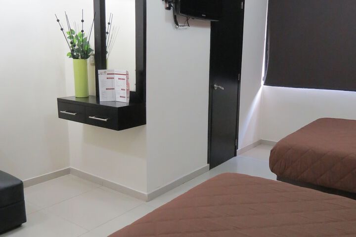 Room 14 of 40