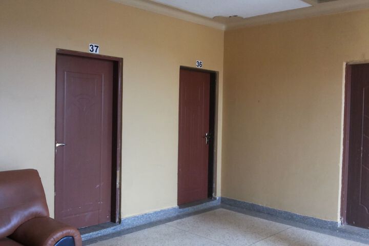 Ballroom/Hall 21 of 27