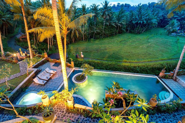 Pool 56 of 79
