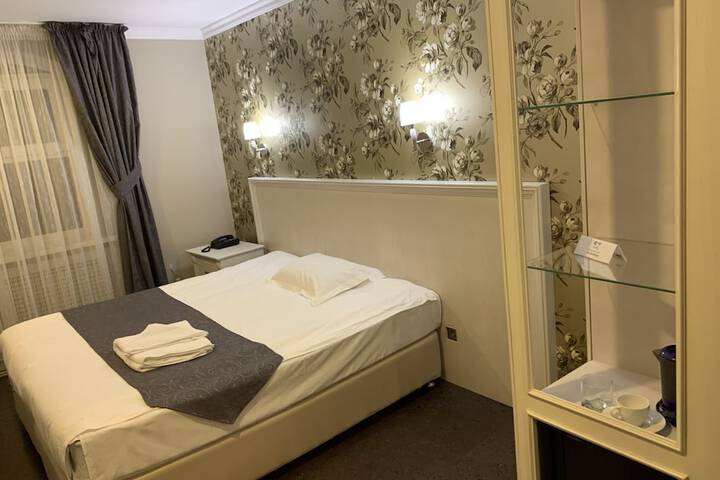 Room 65 of 126