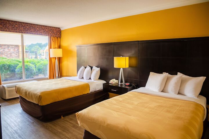 2 Double Beds (22 of 23)