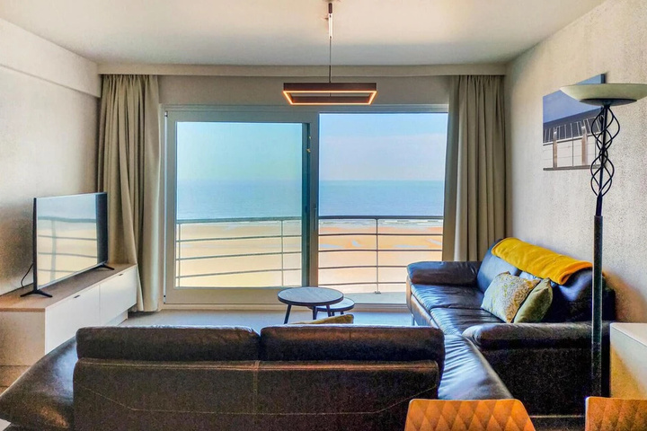 Room 2 of 18