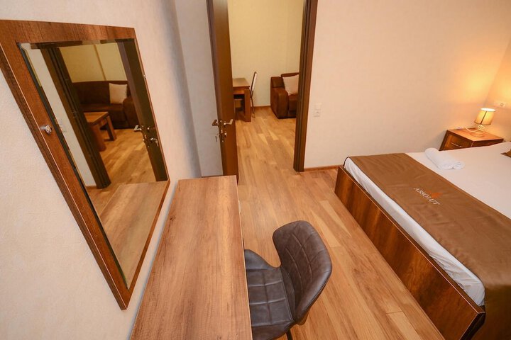 Room 21 of 59