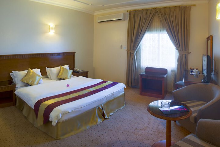 Room 8 of 34