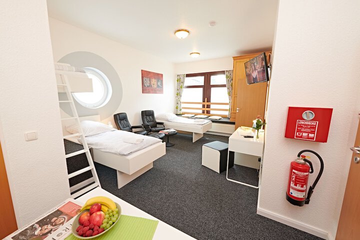 Room 2 of 19