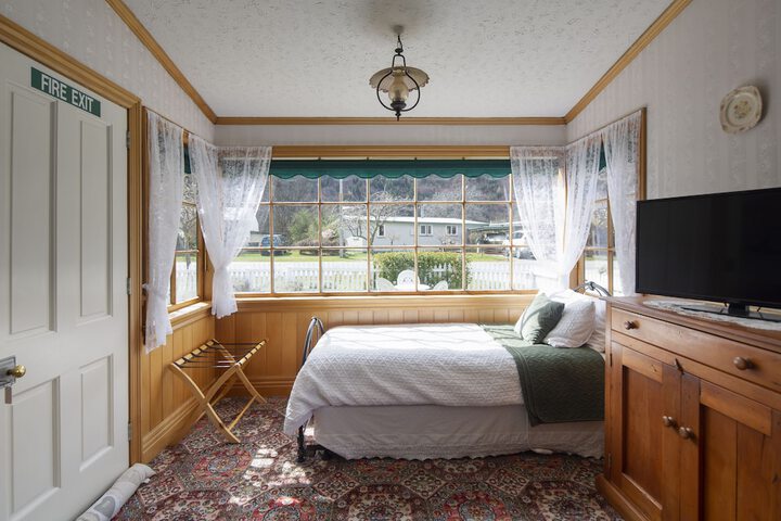 Room 21 of 65