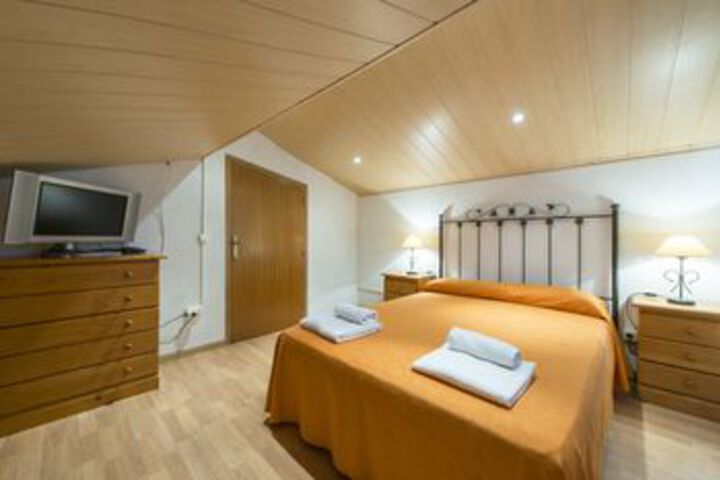 Room 12 of 39