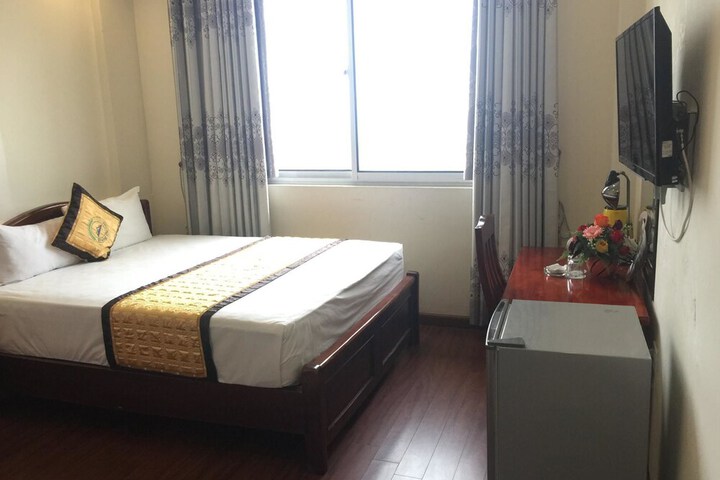Room 14 of 37