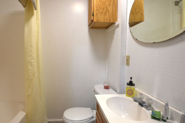 Room 177 of 204
