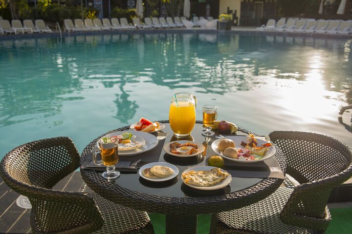 Breakfast area