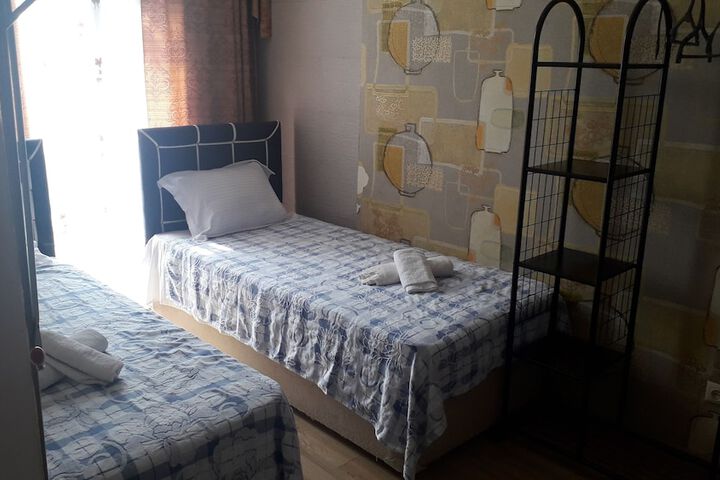 Room 7 of 26