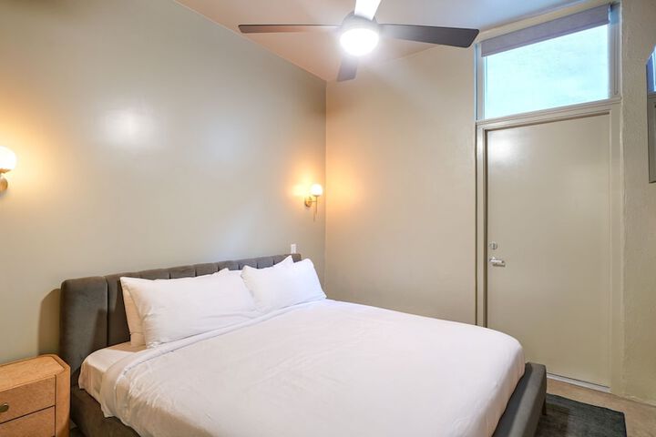 Room 8 of 79