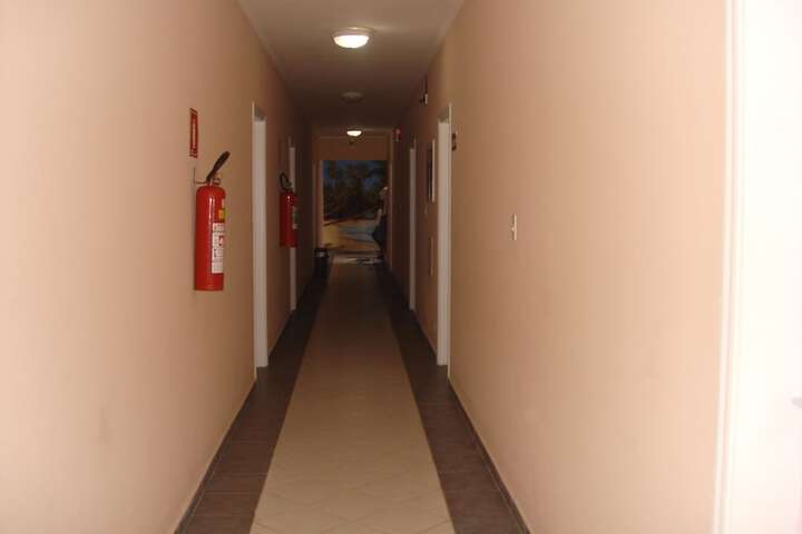 Ballroom/Hall 72 of 97