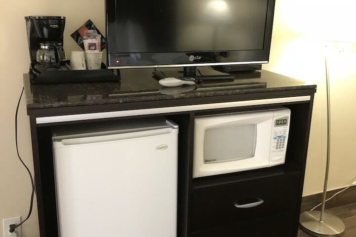 Mini-refrigerator