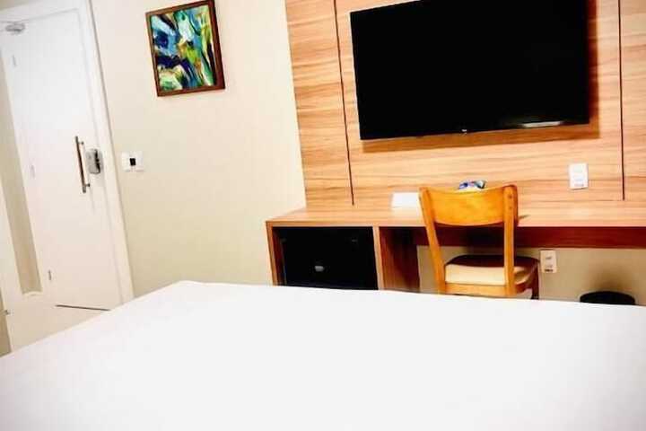 Room 3 of 36