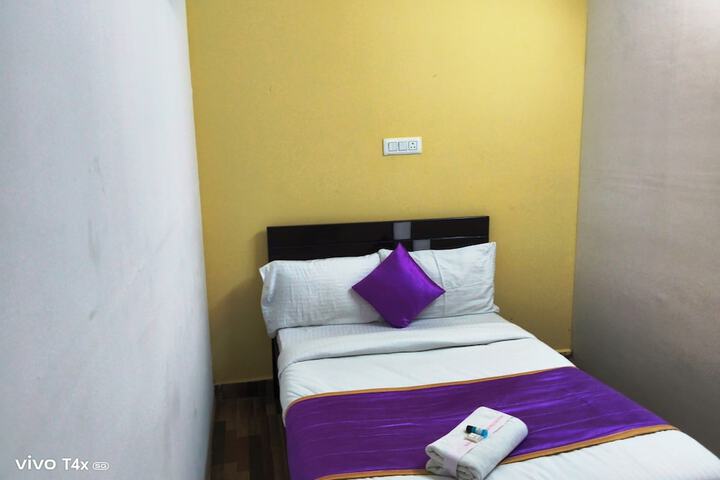 Room 16 of 60
