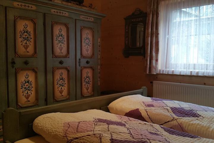 Room 7 of 24