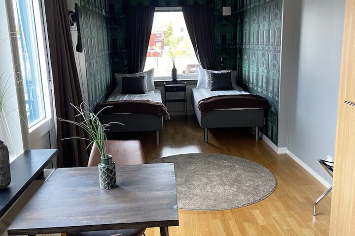 Room 12 of 53