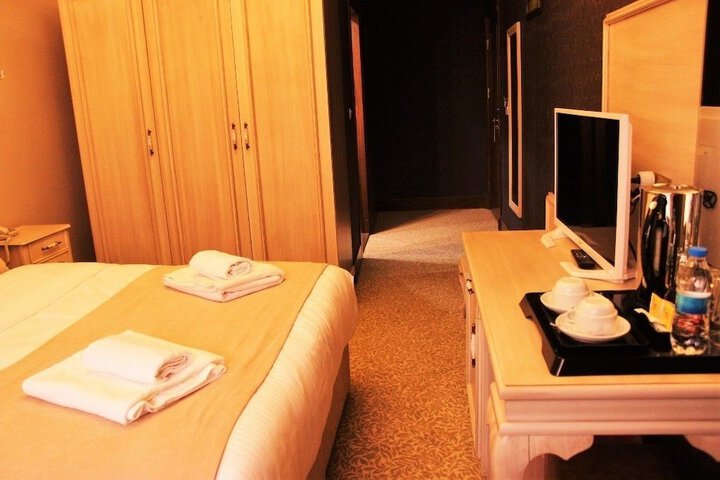 Room 11 of 45