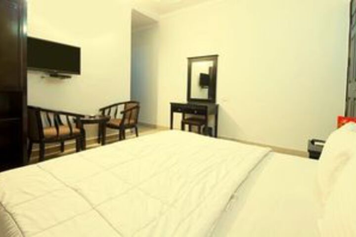 Hotel Suite Photo