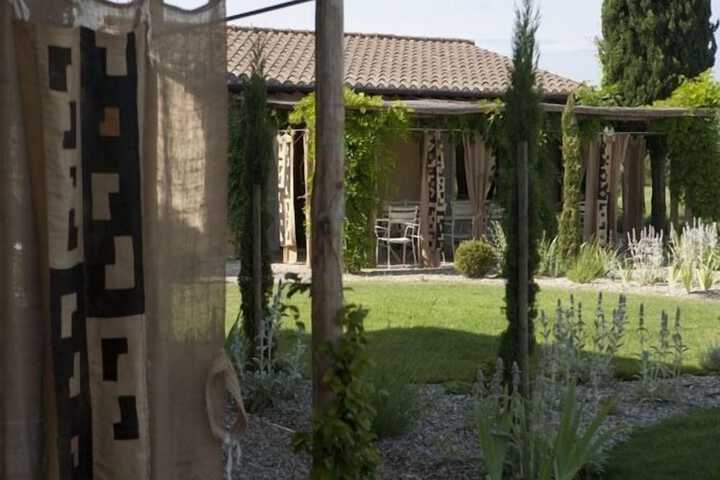 Hotel Exterior 65 of 85
