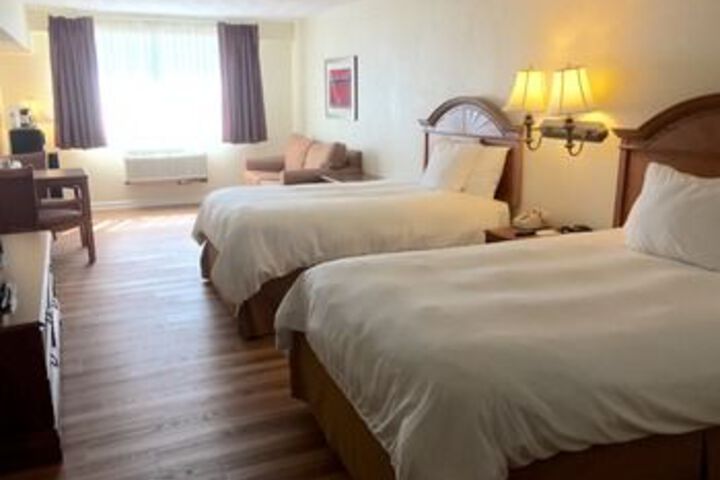 Room 6 of 24
