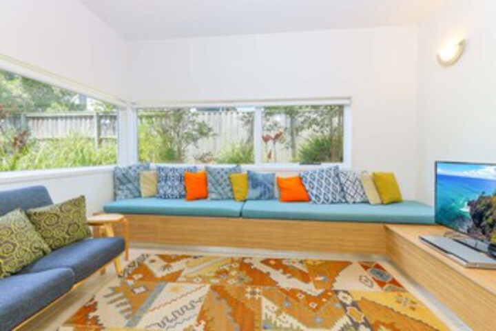 Room 2 of 20