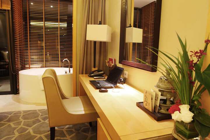 Room 16 of 26