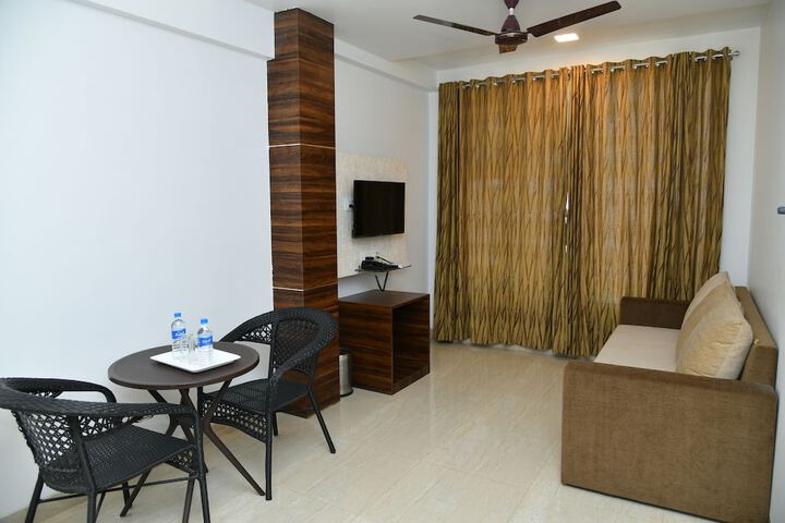 Room 14 of 44