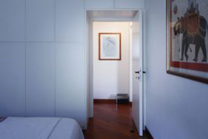 Room 18 of 50
