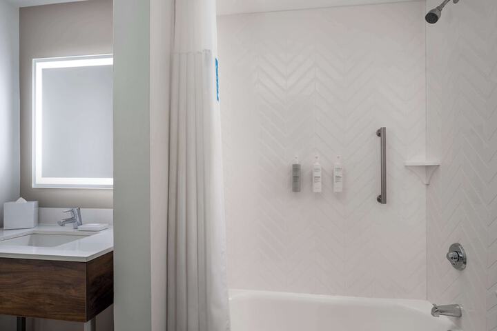 Bathroom shower