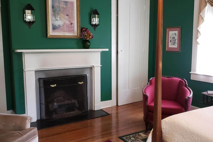 Room 5 of 47