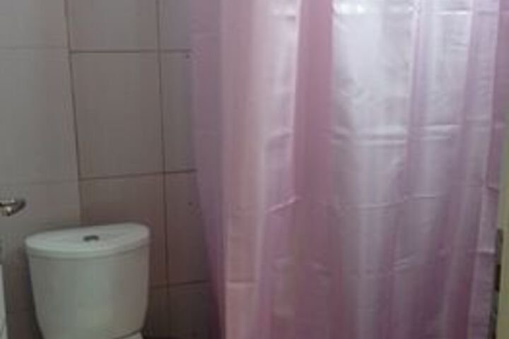 Room 2 of 43