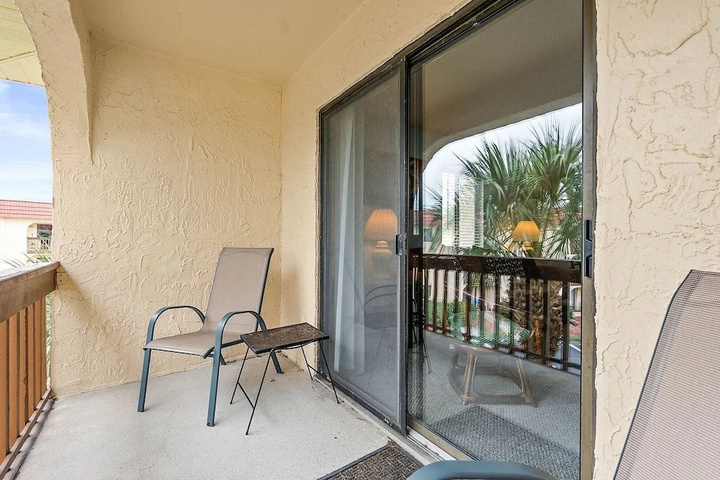 Terrace/Patio 6 of 17