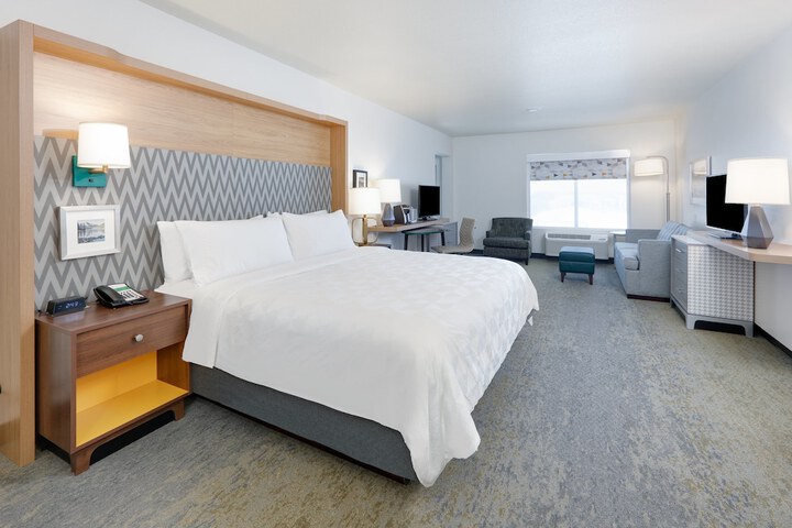 Room 7 of 44