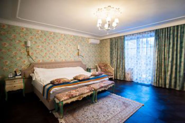 Room 152 of 313