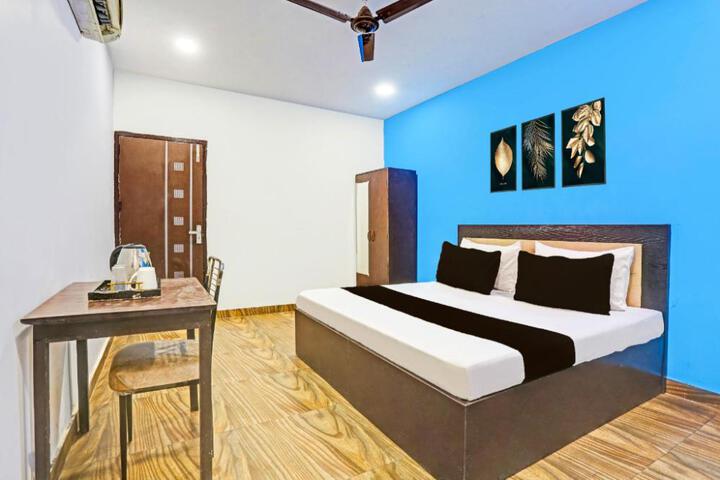 Hotel O Jail Road Rajouri Garden