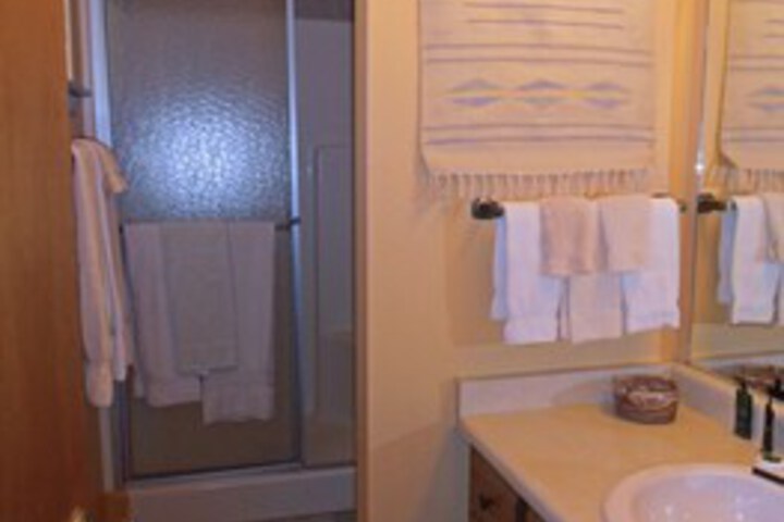 Room 3 of 20