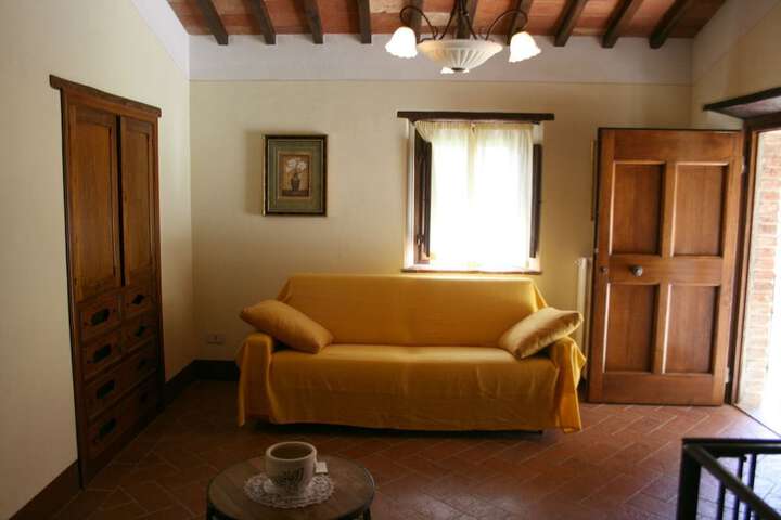 Room 10 of 26