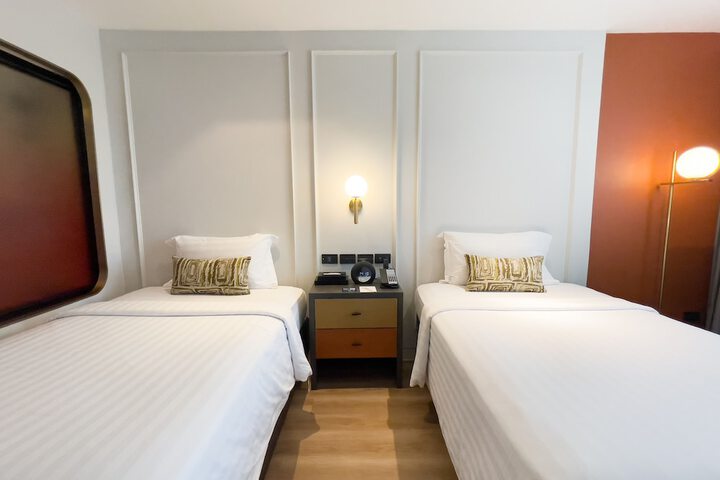 Room 7 of 58