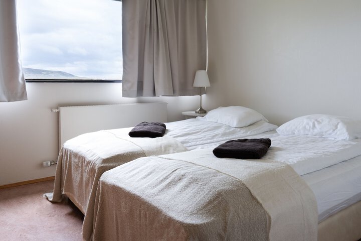 Room 8 of 74