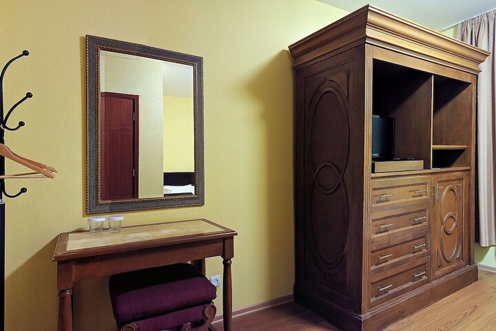 Room 7 of 29