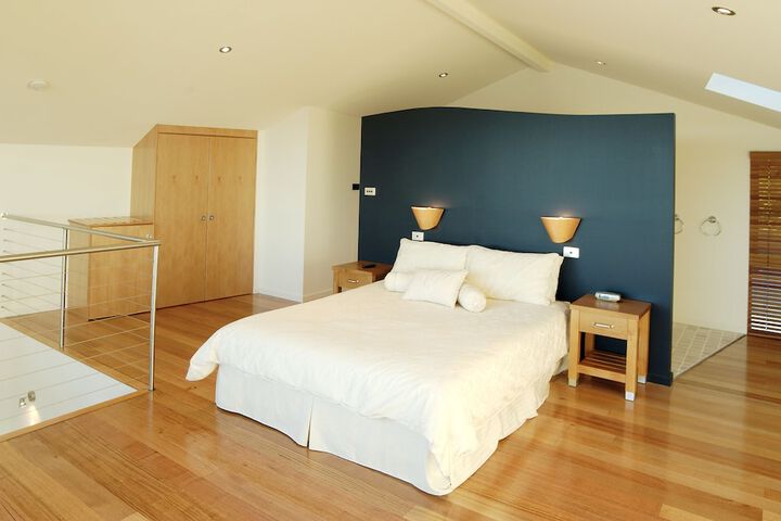 Room 10 of 23